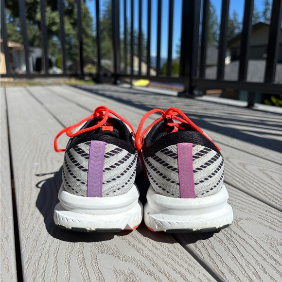 Brooks Launch 6 Women's Size 9 Grey/Black/Purple Athletic Running Shoes - Picture 9 of 10